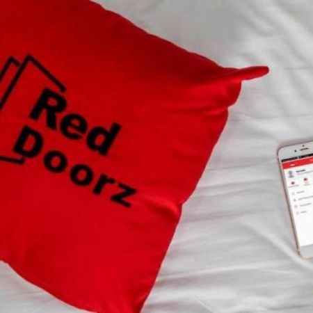 Reddoorz Plus @ Taman Siswa 3 Yogyakarta Luaran gambar
