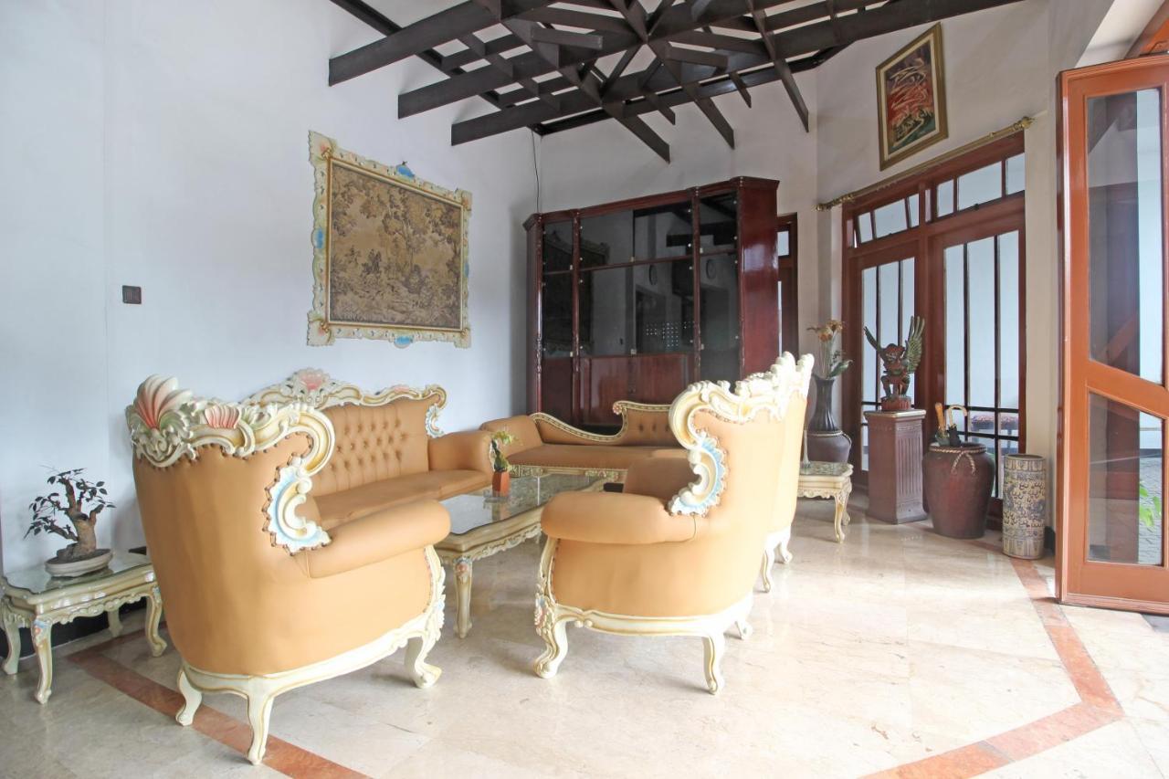 Reddoorz Plus @ Taman Siswa 3 Yogyakarta Luaran gambar