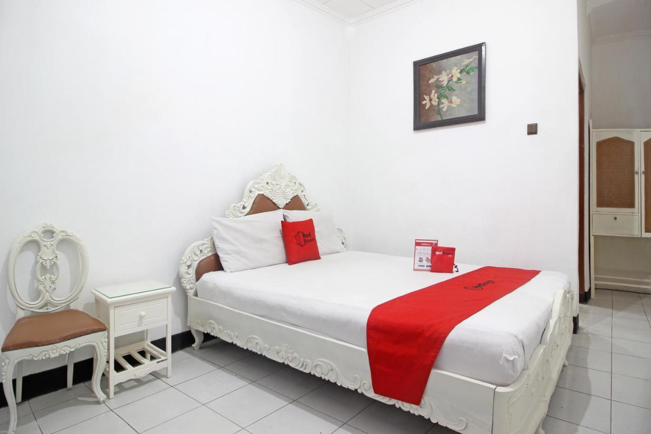 Reddoorz Plus @ Taman Siswa 3 Yogyakarta Luaran gambar
